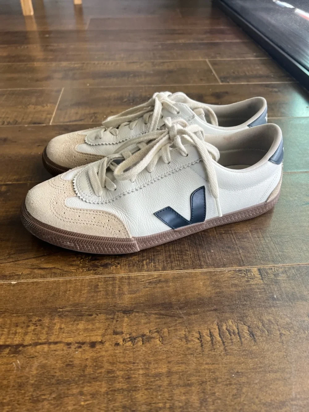 Veja Volley Leather Sneaker (Men) - Picture 4 of 5